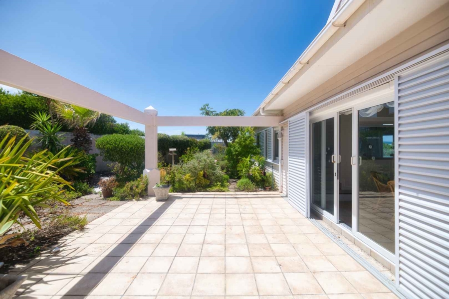 To Let 4 Bedroom Property for Rent in Vermont Western Cape